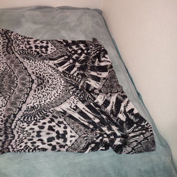 H & M Extra Large Scarf Pareo - Picture 5 of 11